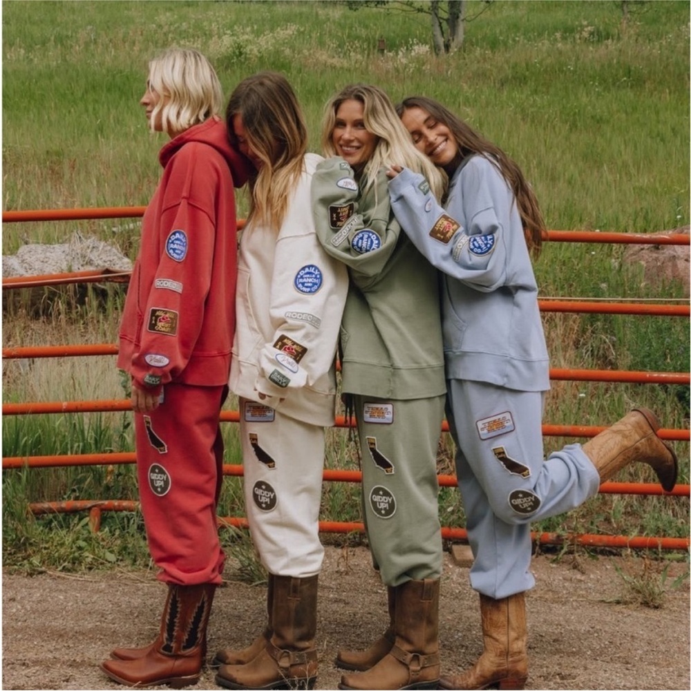 Daily Drills ATX pop up - Blue patch hoodie + matching shorts + tote